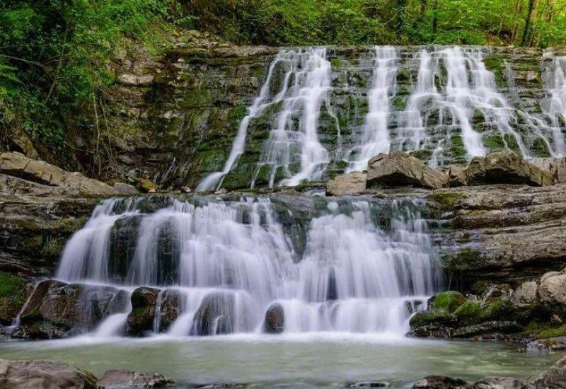 Каскад водопадов 33 водопада Лазаревское